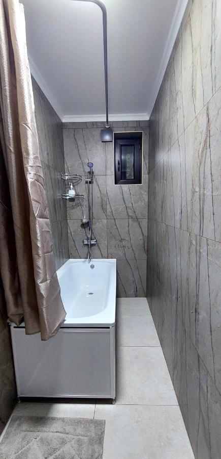 Apartment In Street Toktogula 77 Bishkek Exterior photo